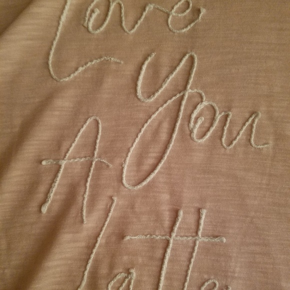 LC Lauren Conrad Tops - 💕HP💕LAURA CONRAD PINK TEE '"Love You A Latte"💕